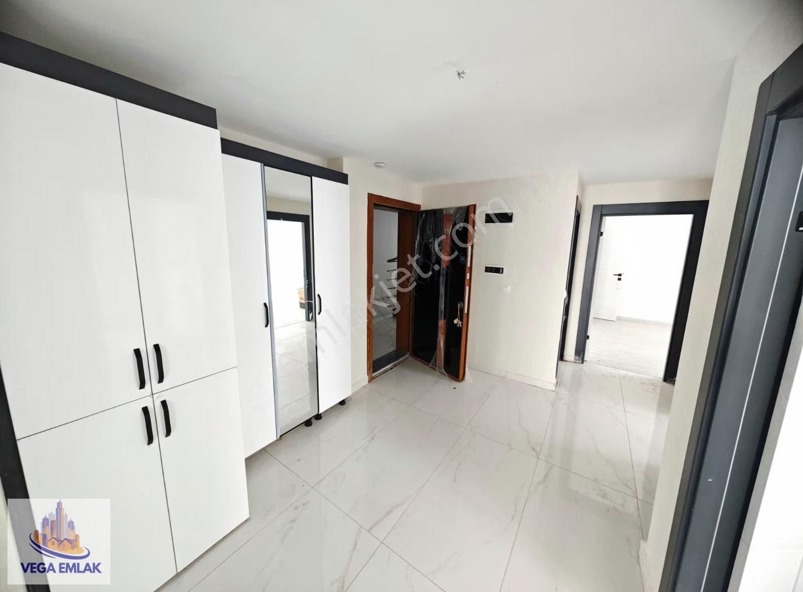 Vega Emlaktan Merkezi Lokasyonda Sıfır Ön Cephe 3+1 Daire - Görsel 28