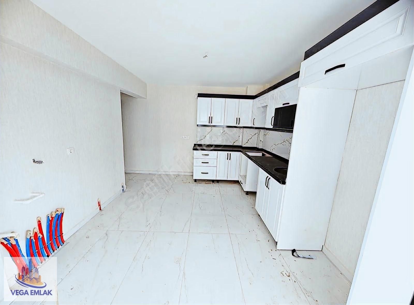 Vega Emlaktan Merkezi Lokasyonda Sıfır Ön Cephe 3+1 Daire - Görsel 29