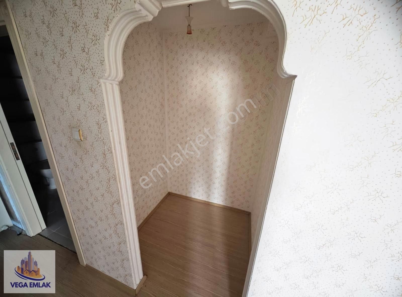 Vega Emlaktan Katta Masrafsız 3+1 Ön Cephe Kiralık Daire - Görsel 23