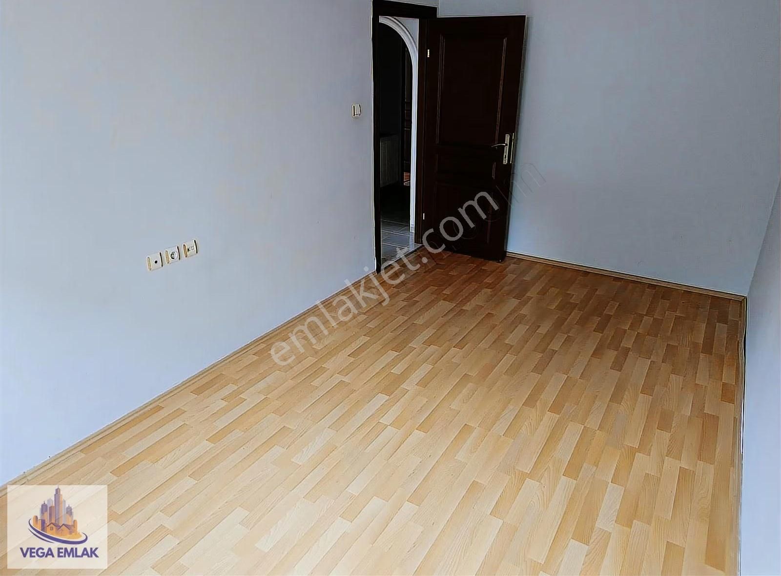 Vega Emlak'tan Yıldız Göbeğe Yakın Ferah Uygun Fiyatlı Düz Giriş - Görsel 8