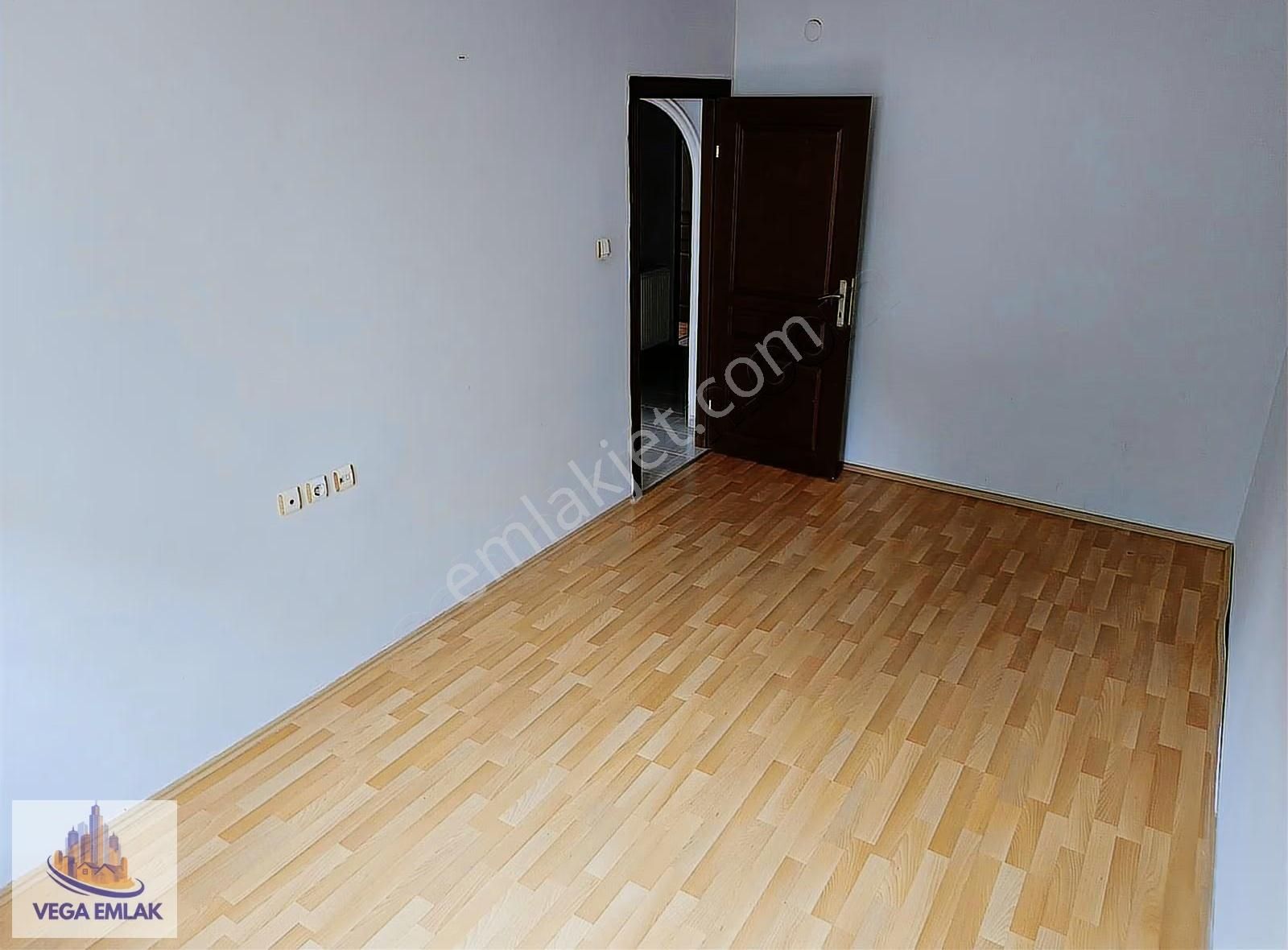 Vega Emlak'tan Yıldız Göbeğe Yakın Ferah Uygun Fiyatlı Düz Giriş - Görsel 10