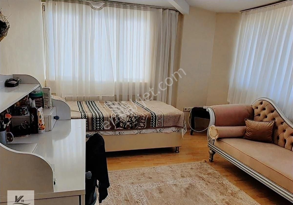 Üsküdar Cumhuriyet Mahallesinde 2+1 100 M2 6,kat Daire - Görsel 8