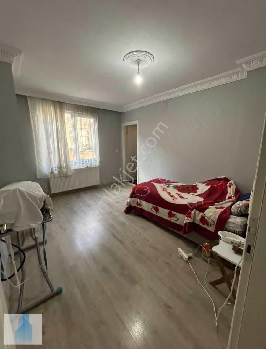 Bahçelievler'de Satılık 2+1, 90 M2 Ara Kat Harika Daire - Görsel 13