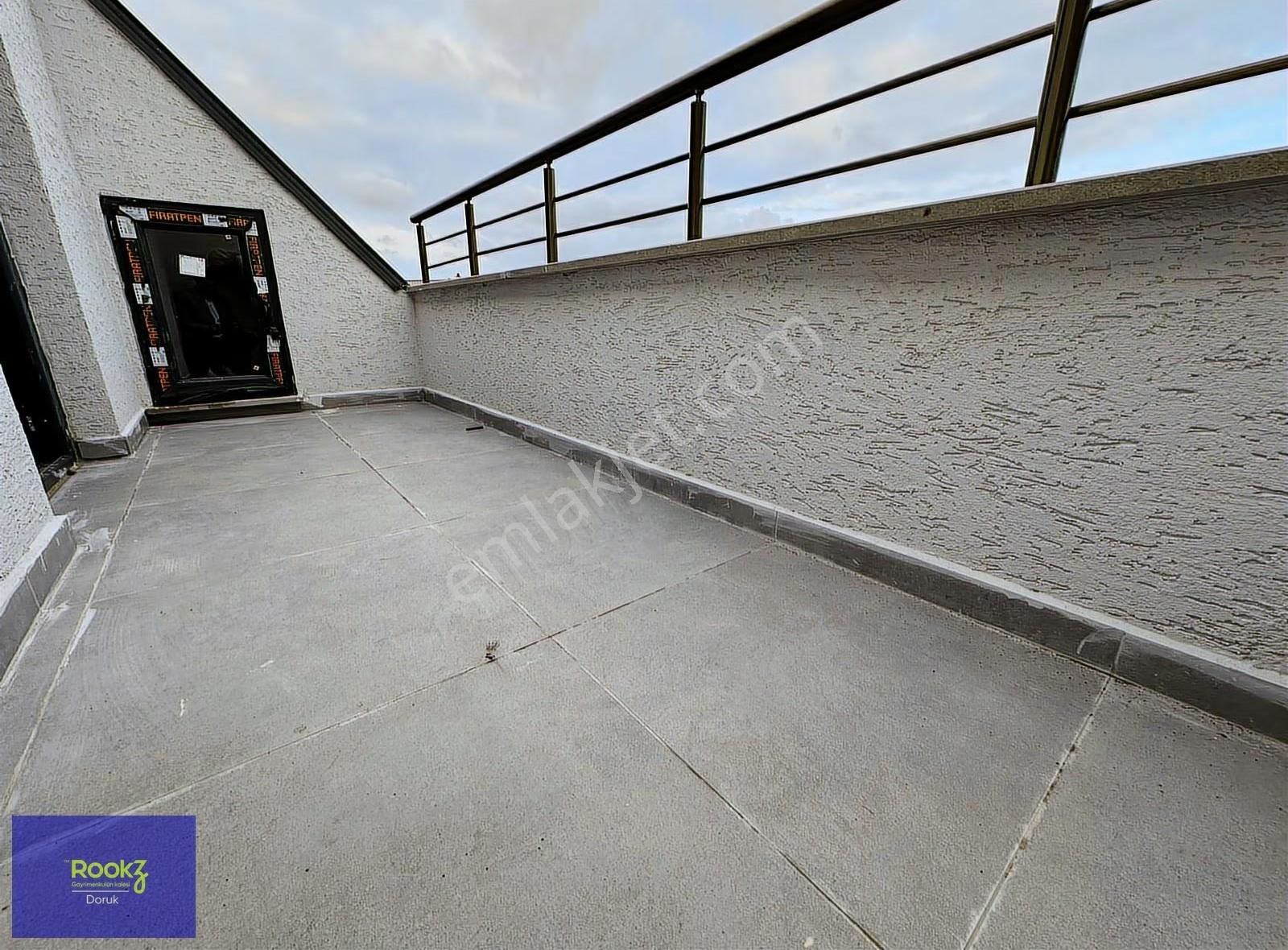 Rookzdoruk'dan Hasanbasri Caddesi 'nde Sıfır 3+1 Teraslı Dubleks - Görsel 20