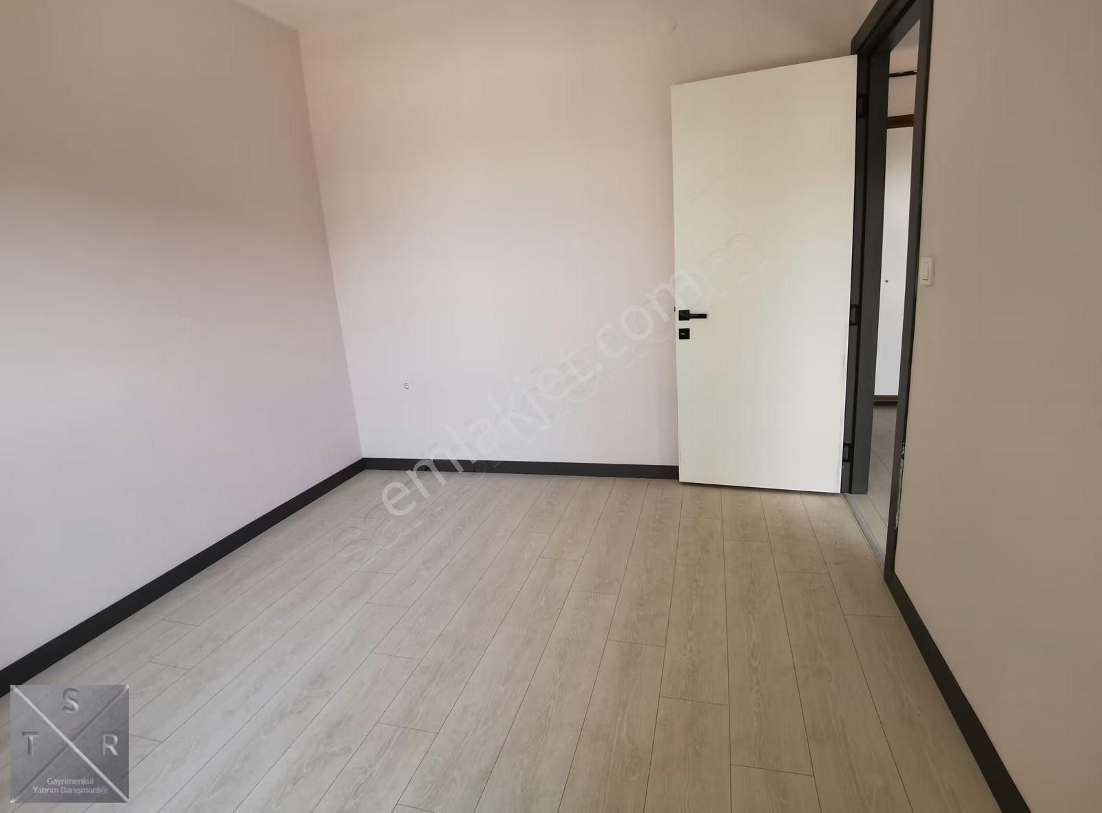 Katip Çelebi Üniversite Yakını Site İçi Kiralık 1+1 Daire - Görsel 13