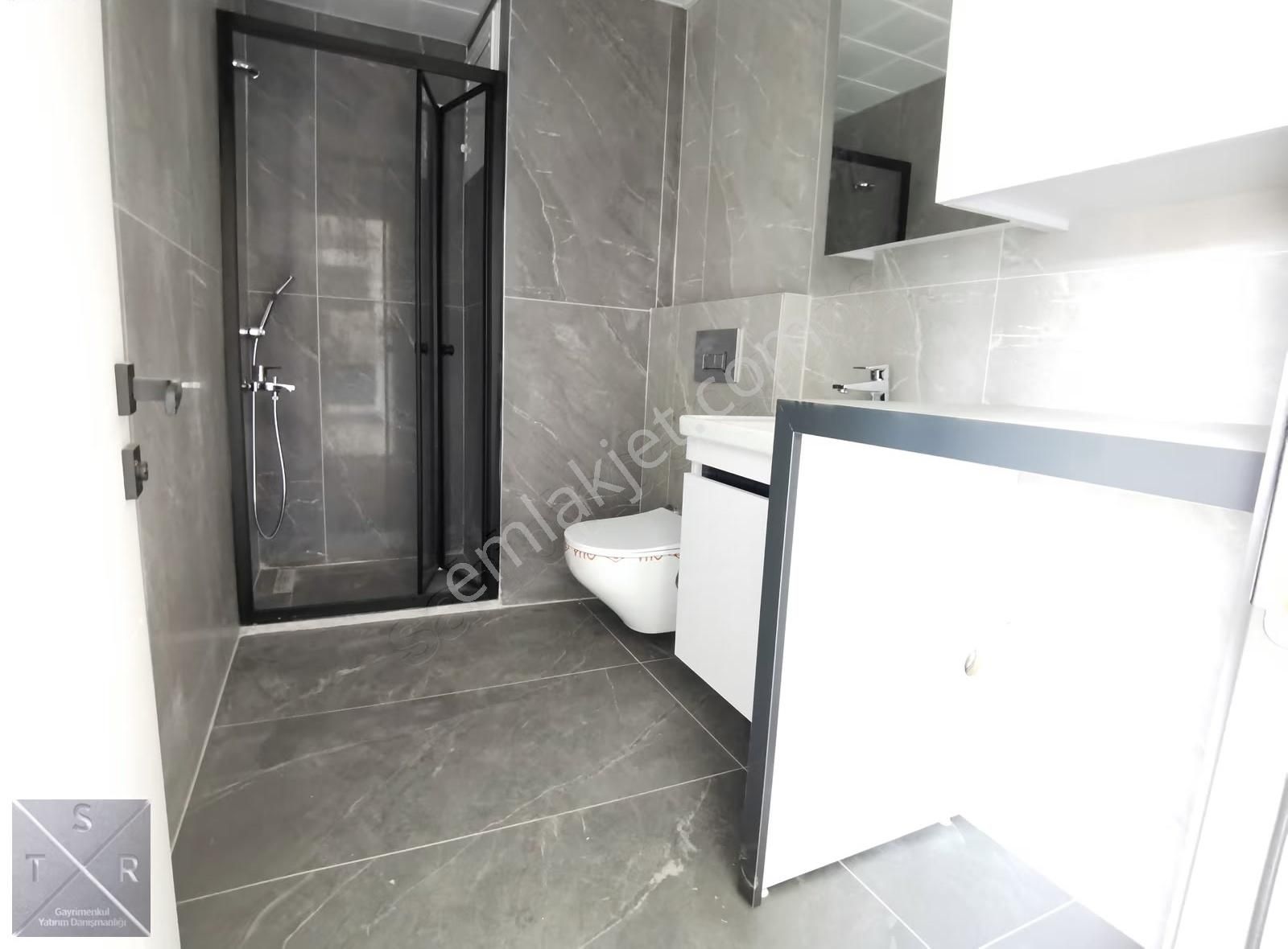 Katip Çelebi Üniversite Yakını Site İçi Kiralık 1+1 Daire - Görsel 3