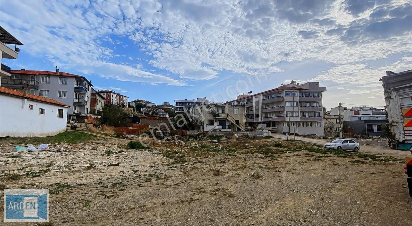 Arden Gyo'dan S.hisar Ç. İbrahim Bey Mah.'de İkiz Villalık Arsa - Görsel 11