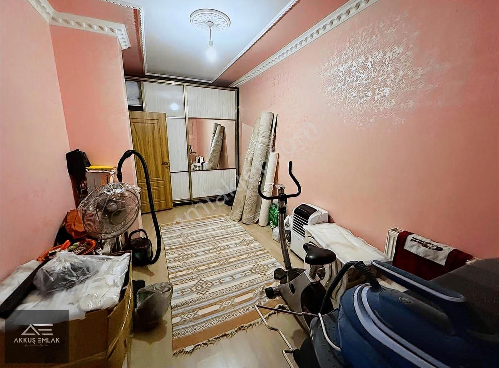 Akkuş Emlak'tan Karataş Sitesinde Satılık 3+1 Daire - Görsel 12