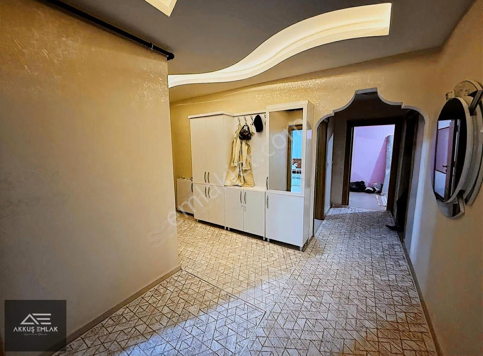 Akkuş Emlak'tan Karataş Sitesinde Satılık 3+1 Daire - Görsel 8