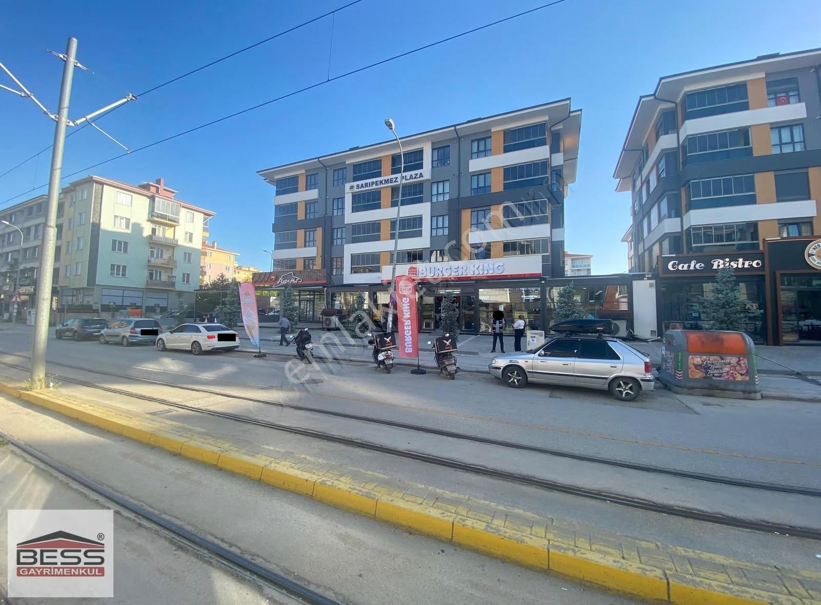 Bess'den Ertaş Bulvarı Üzerinde Bahçe Kullanımlı Kiralık İşyeri