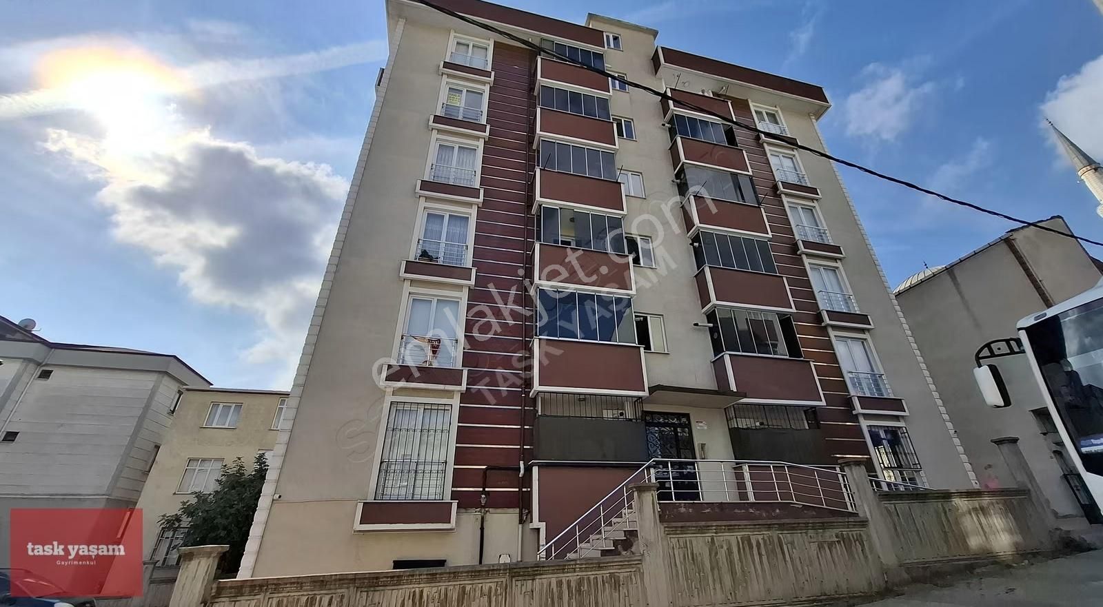 Tuzla Mimar Sinan Mah.geniş Ve Kullanışlı 2+1 Kiralık Daire