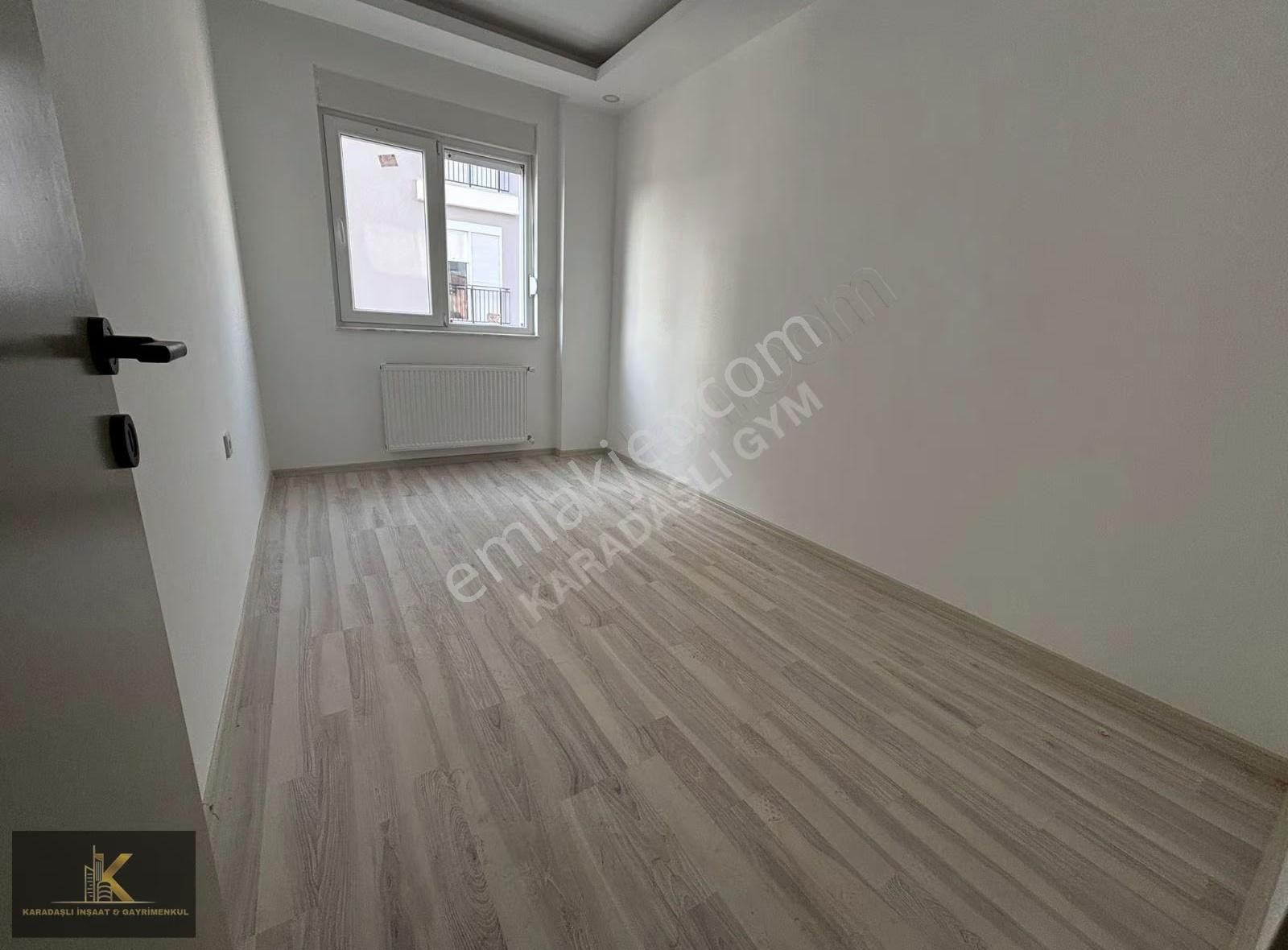 Yeniköyde Caddeye Yakın Lüxs 2+1 Geniş Satılık Daire - Görsel 14
