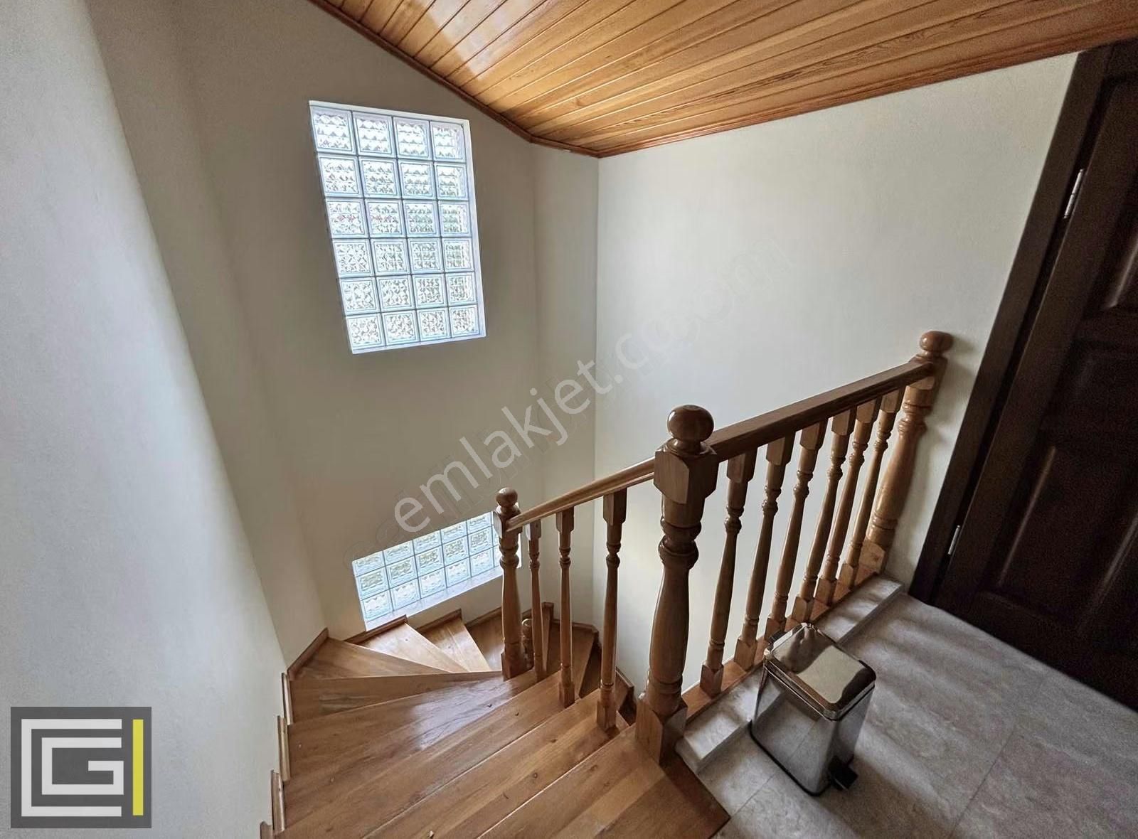 Çam Ormanlarına Komşu Müstakil Havuzlu Bahçeli Kiralık Villa - Görsel 14