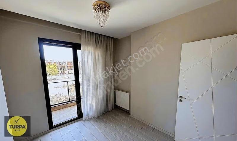 Koçsa Sitesinde Satılık Lüks Daire - Görsel 5