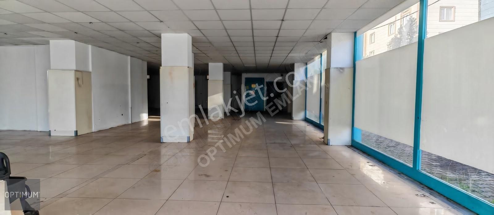 Kurtköy Lise Cad. Çift Cepheli, Depolu, Asansörlü Kiralık Dükkan