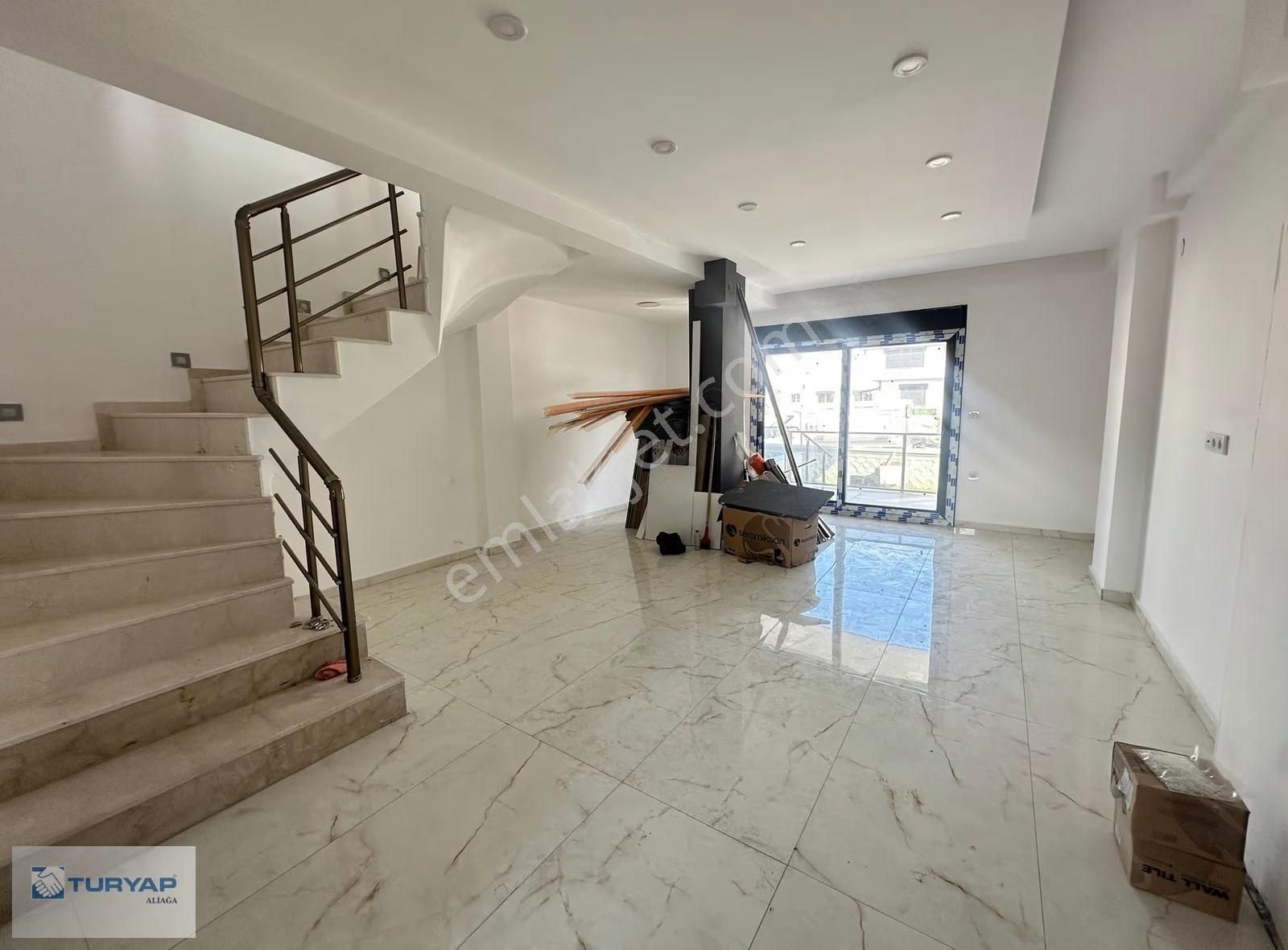 Dikili İsmetpaşa'da 4+1 Emsalsiz Satılık - Görsel 3