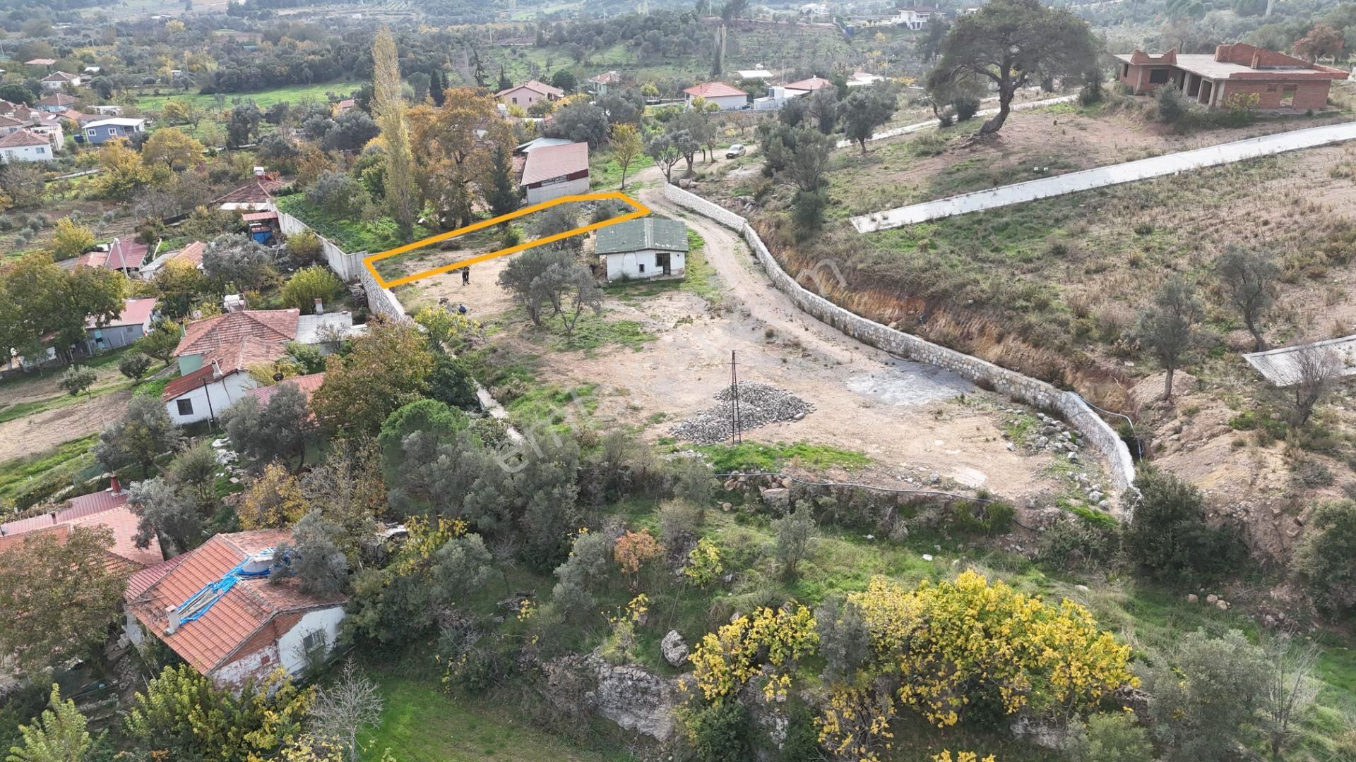 İzmir Menderes Çatalcada Köy İçi 301 M2 Hisse Tapulu Elektrik Su Tarımsal Sulama