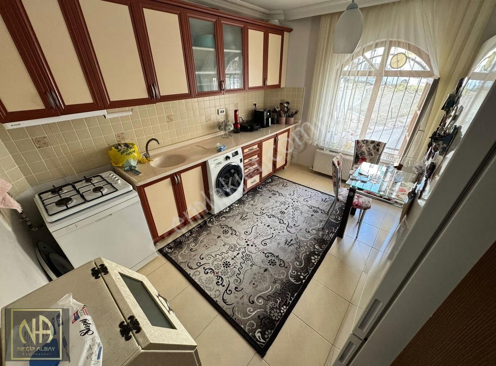 Bağcı Caddesi Paraleli Ara Kat Geniş Asansörlü 3+1 Satılık Daire - Görsel 12