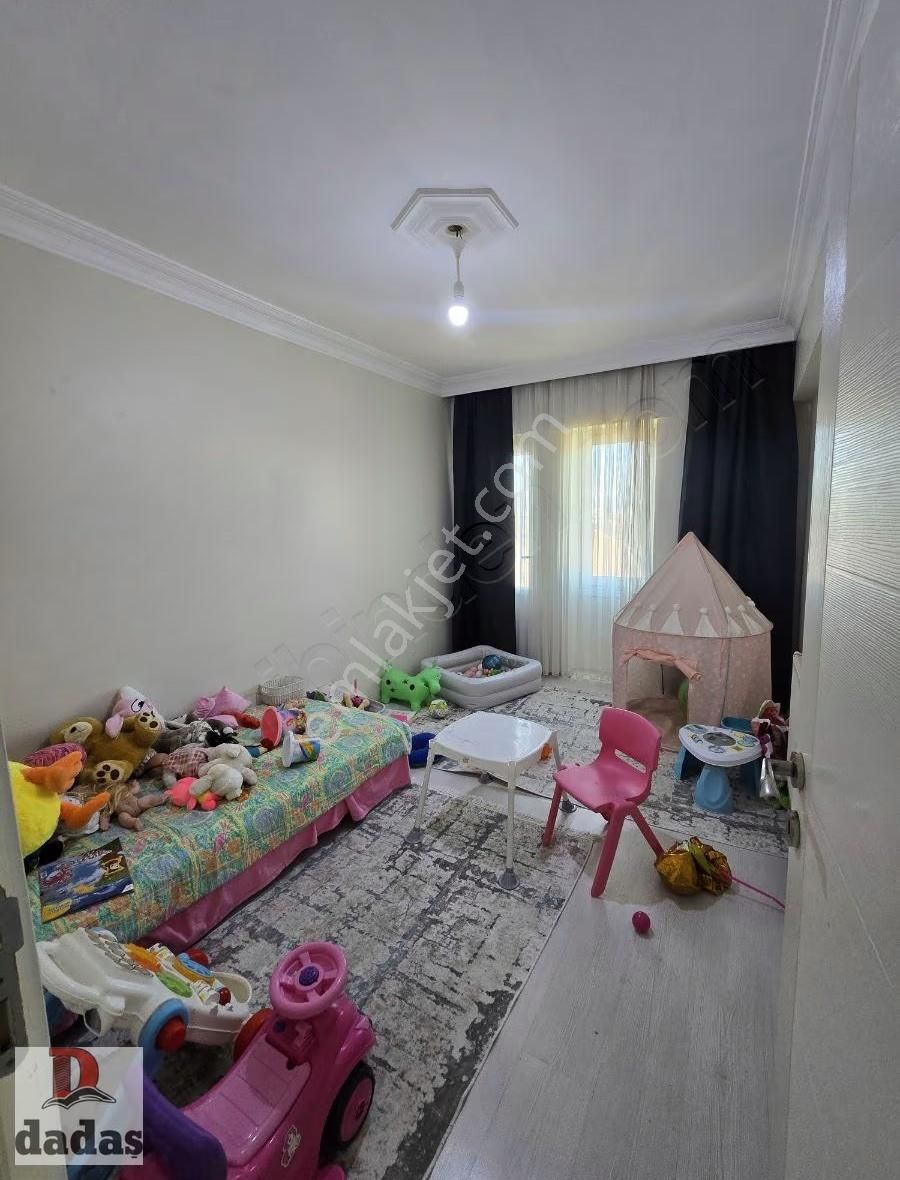 Dadaş Emlaktan 3+1 Asansörlü Otoparklı Full Eşyalı Kiralık Daire - Görsel 9