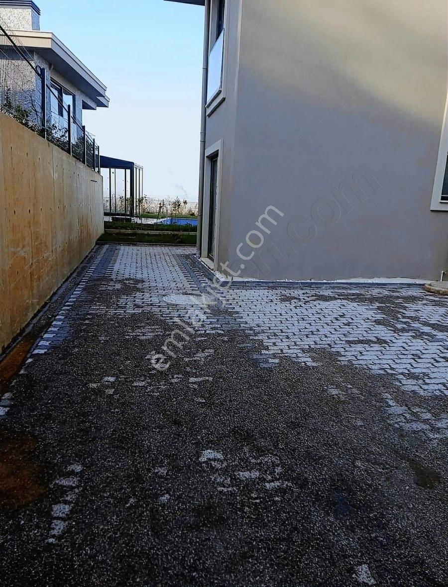 Kartepe Kavanpark L2 Sitesinde Satılık Villa - Görsel 22