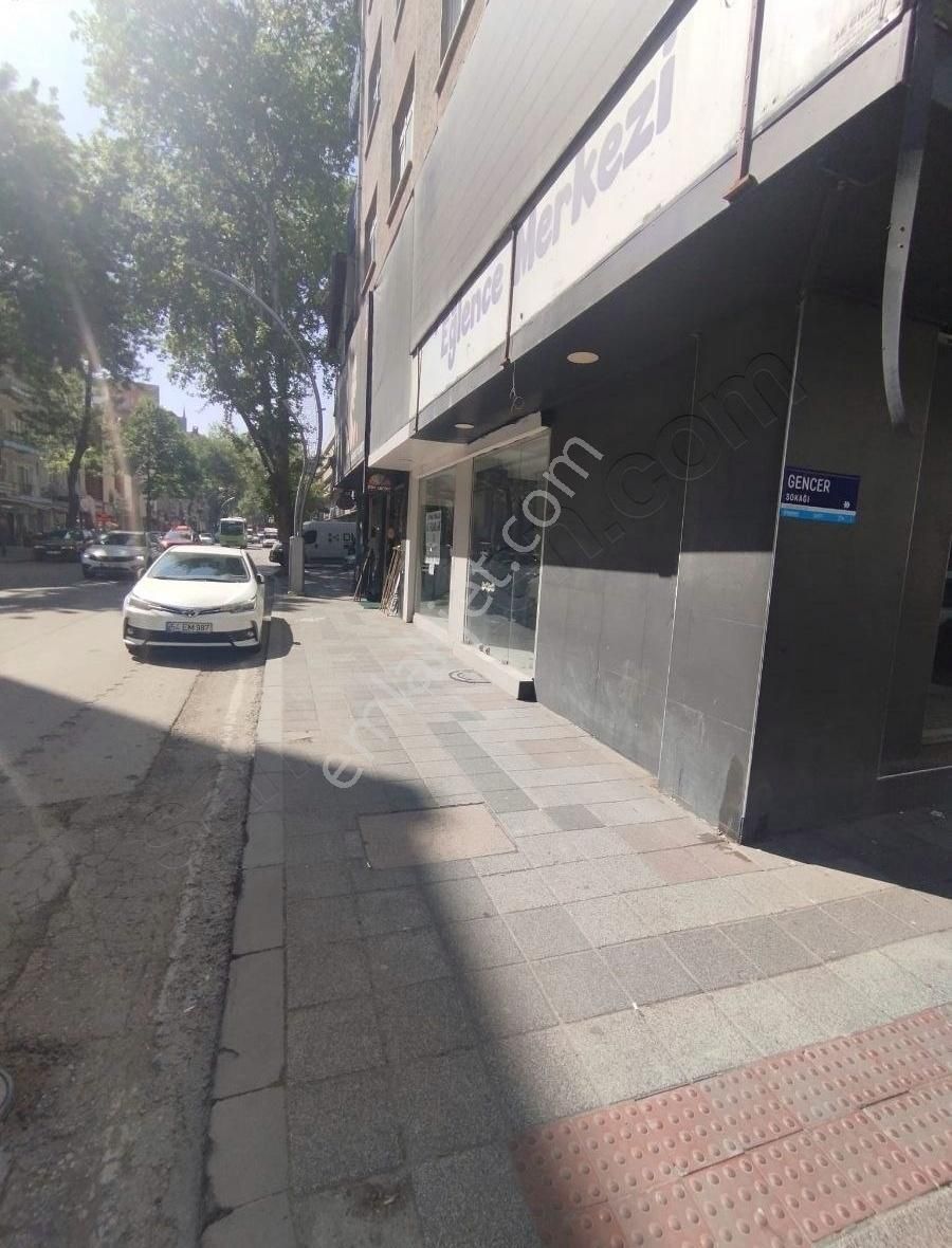 İzmit Kadıköy Bağdat Caddesinde 180m² Anacaddede Köşe Dükkan - Görsel 6
