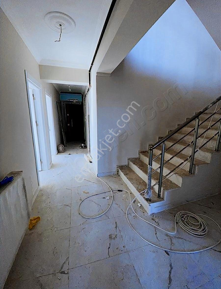 Manisa Ahmetli Ulucami Mahallesi 245m²sıfır Dubleks Satılık - Görsel 2
