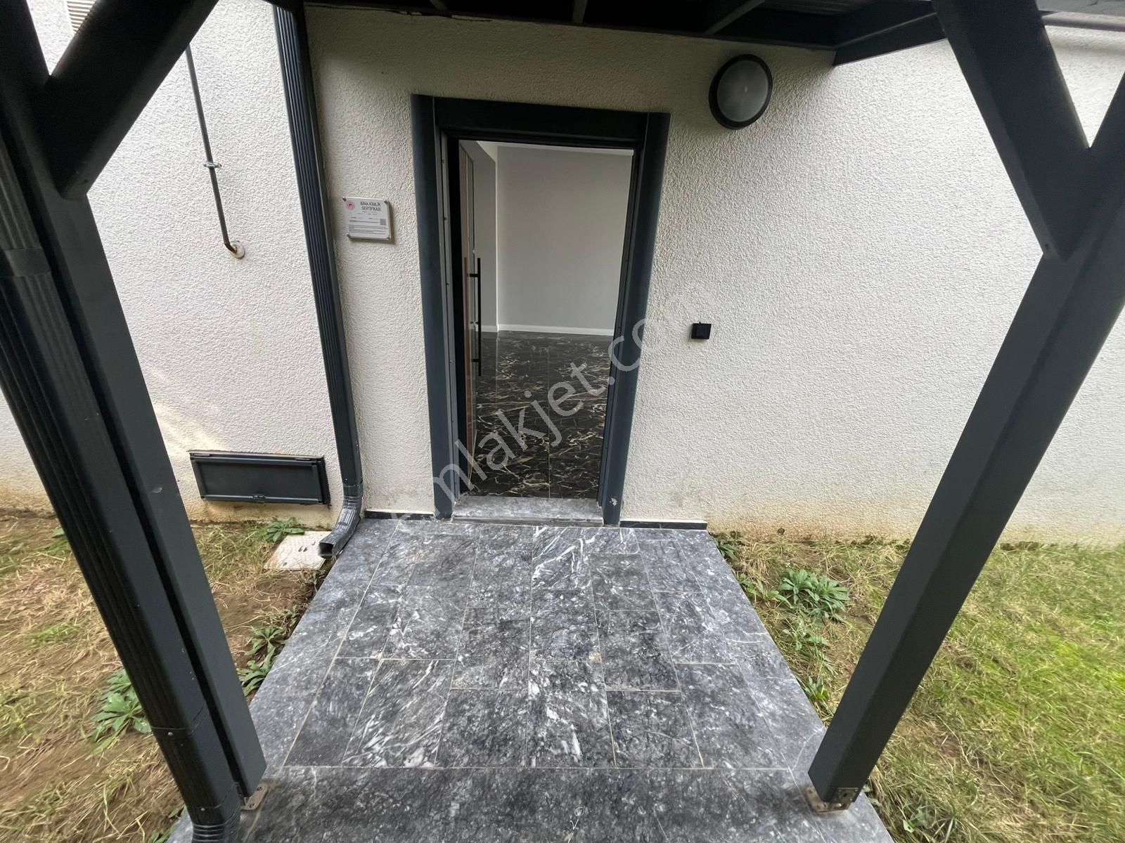 Karasuda M.bahçeli M.havuzlu Yol Cepheli Satılık 3+1 Villa - Görsel 11