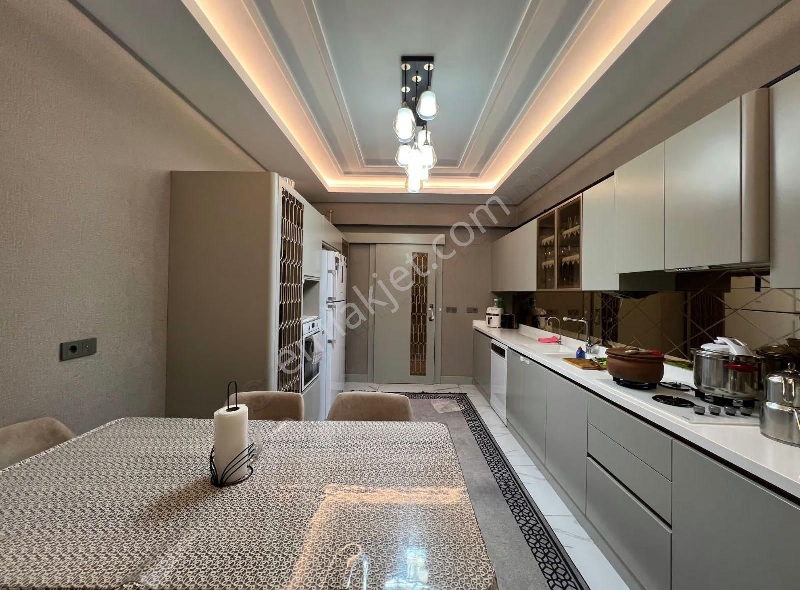 Elçi Gayrimenkul Den Fıstıklı Mah Satılık Ultra Lüks 3.+1 Daire - Görsel 11