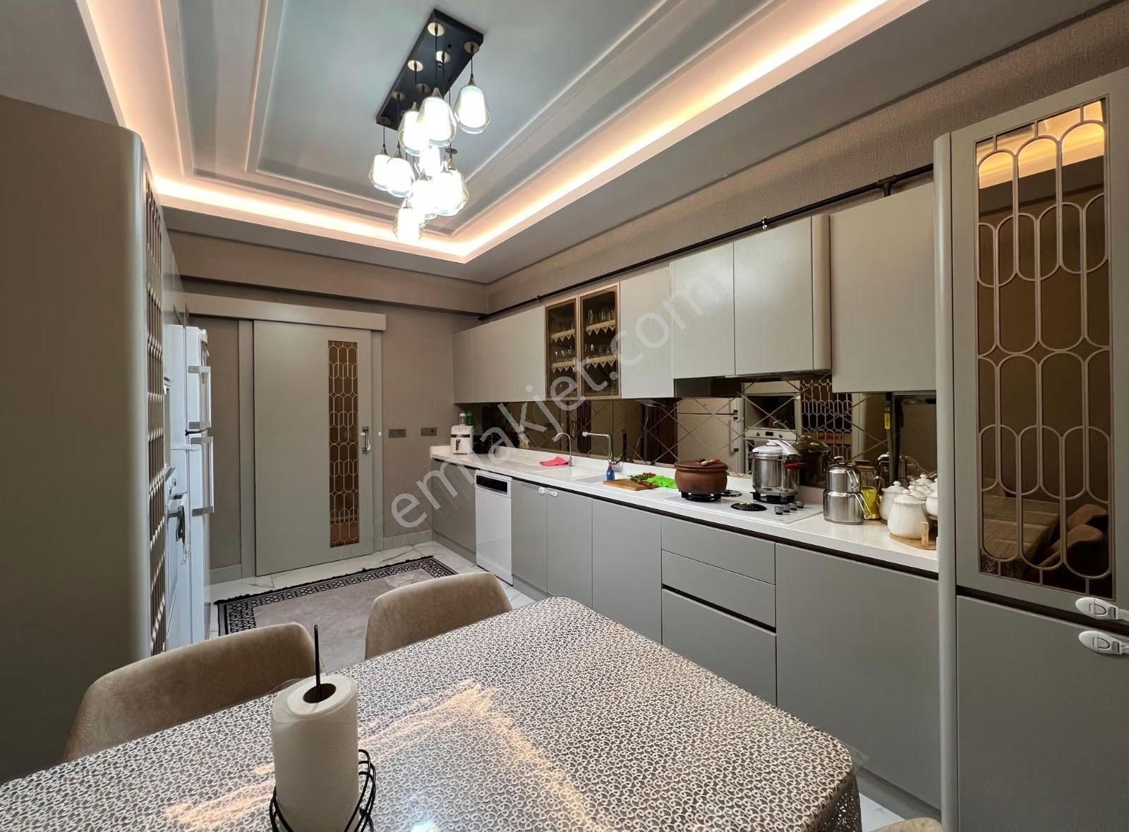 Elçi Gayrimenkul Den Fıstıklı Mah Satılık Ultra Lüks 3.+1 Daire - Görsel 17