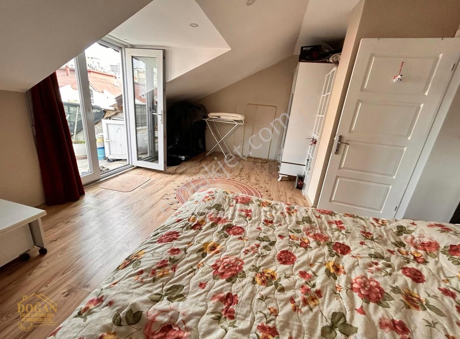 Kouncuoğlu 3 Etap Sitede 5+1 İskanlı Deniz Manzaralı Dubleks - Görsel 2