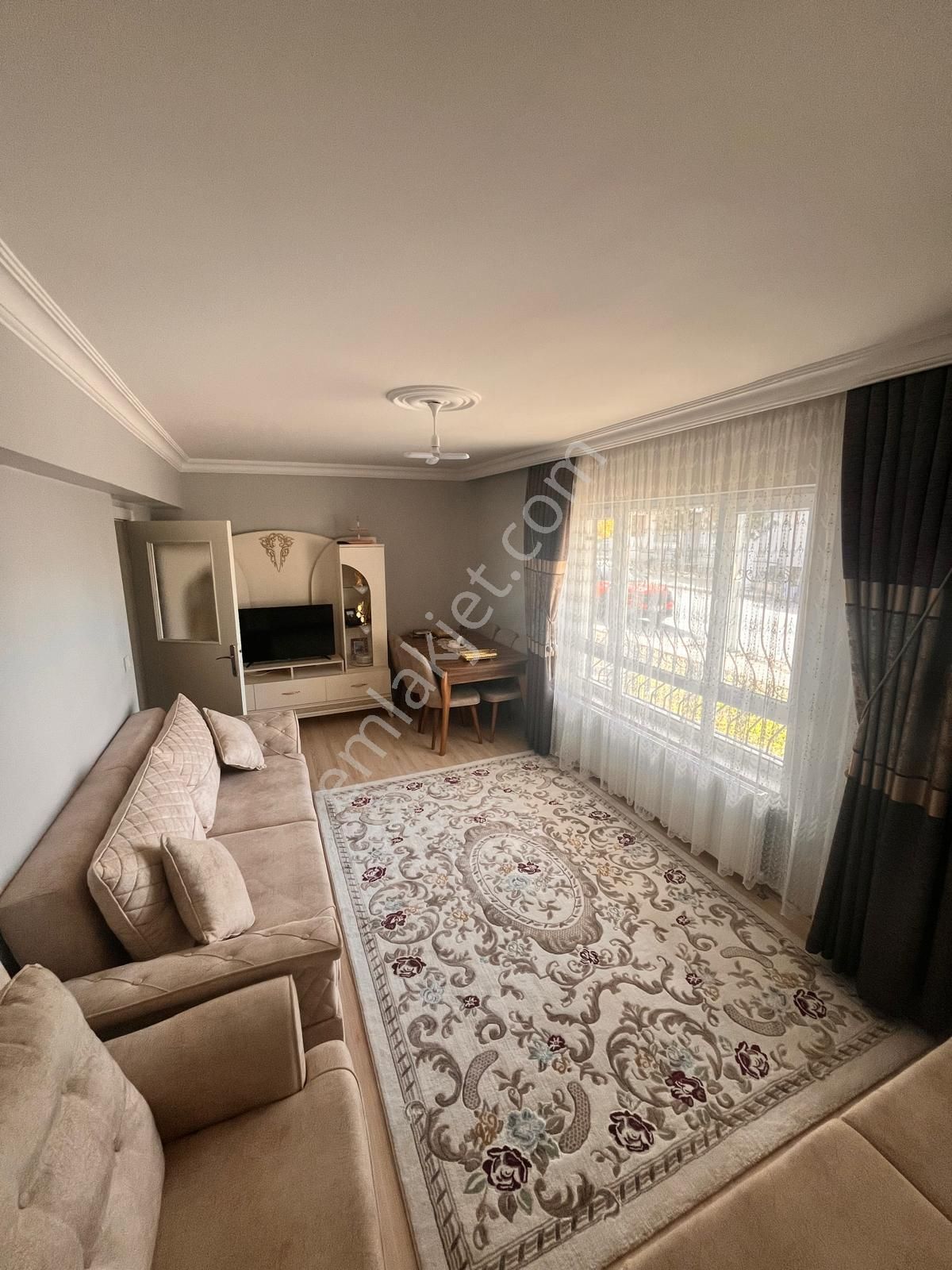 Altındağ - Beşikkaya Mahallesinde Asansörlü, Yapılı 3+1 Satılık Daire !!!