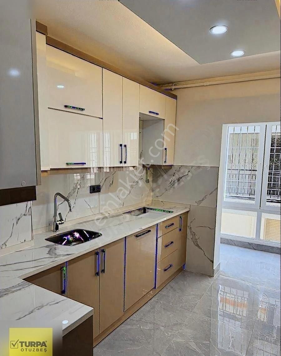 Turpa Otuzbeş'ten Çankaya Mahallesinde Şık Mimarili 3+1 Daire - Görsel 18