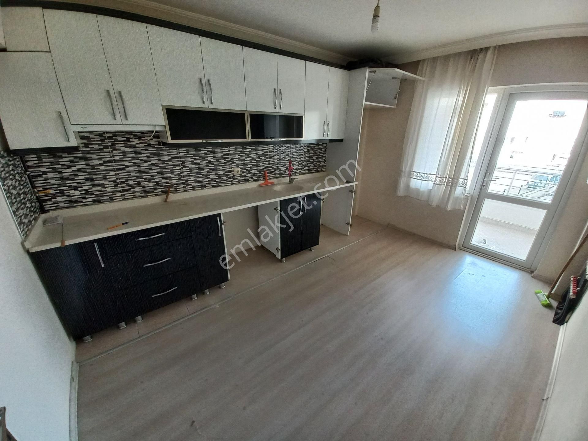 Ankara Sincan Yenikent 3+1 Kat Konumunda Y. Giriş 120 M2 - Görsel 13
