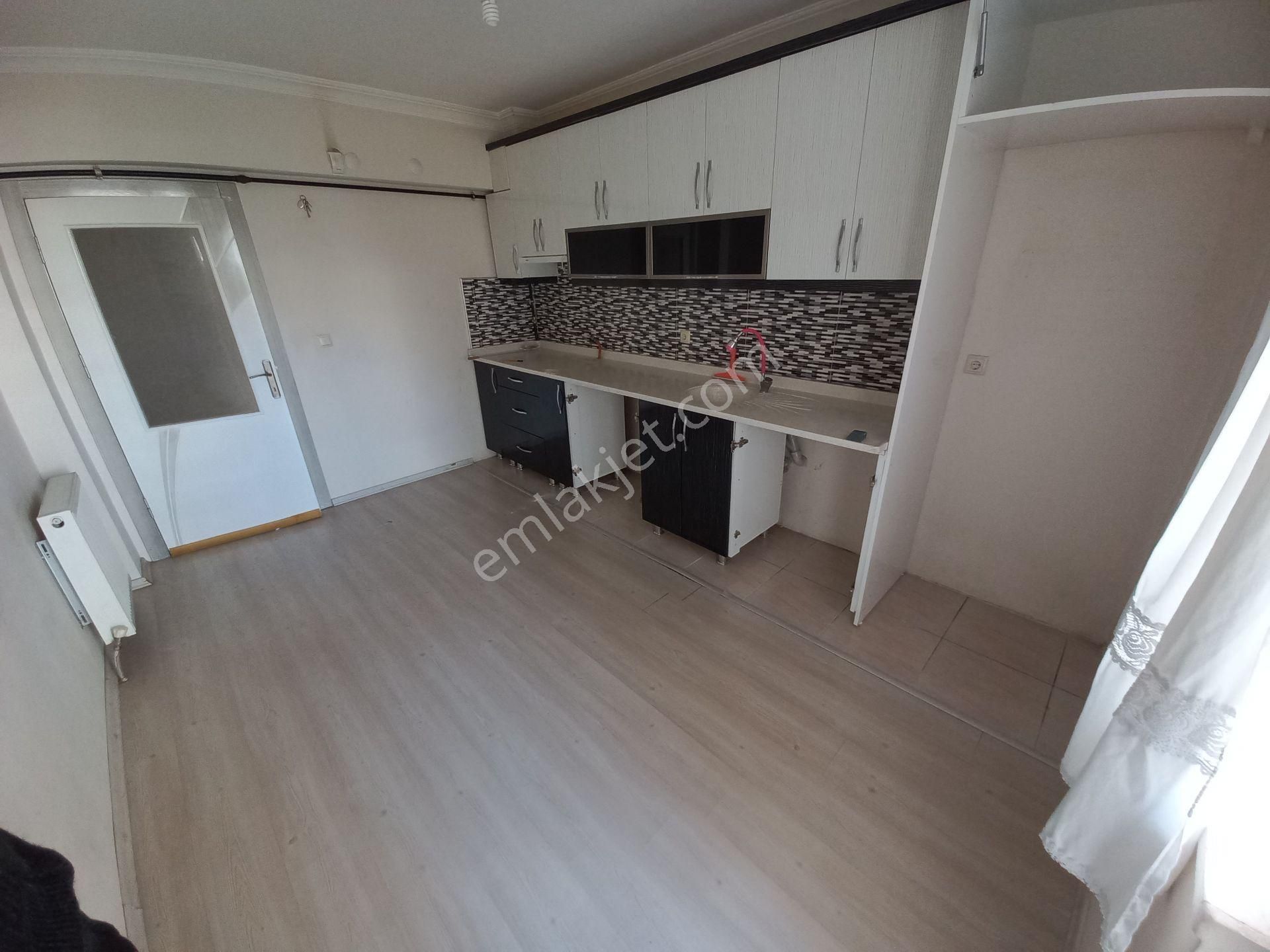 Ankara Sincan Yenikent 3+1 Kat Konumunda Y. Giriş 120 M2 - Görsel 2