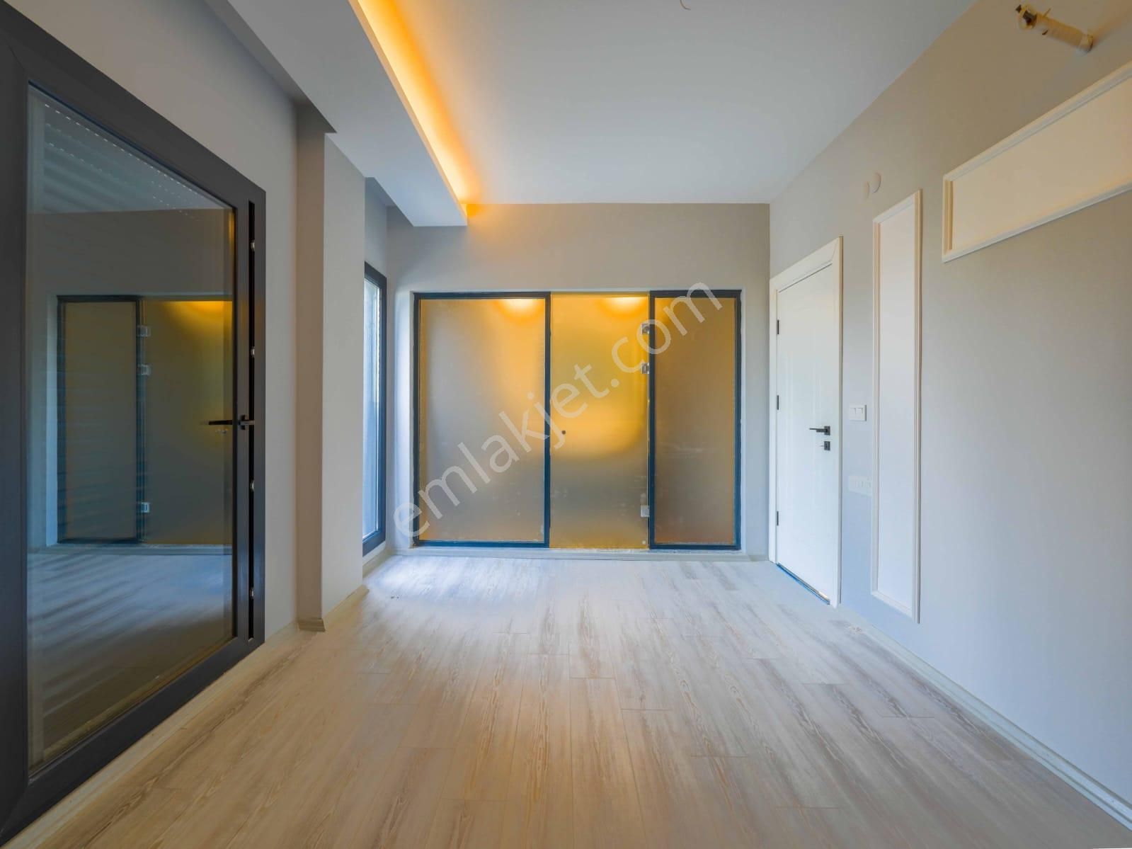 Kuşadası Soğucak'ta Oturuma Hazır Müstakil 6+1 Villa - Görsel 22