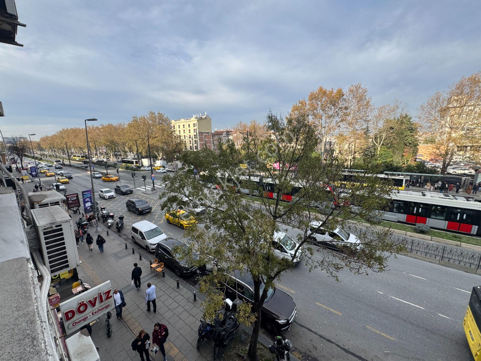 Turyap' Tan Çapa Millet Caddesinde Asansörlü Binada Çok Geniş 3+1 Kiralık Ofis - Görsel 4