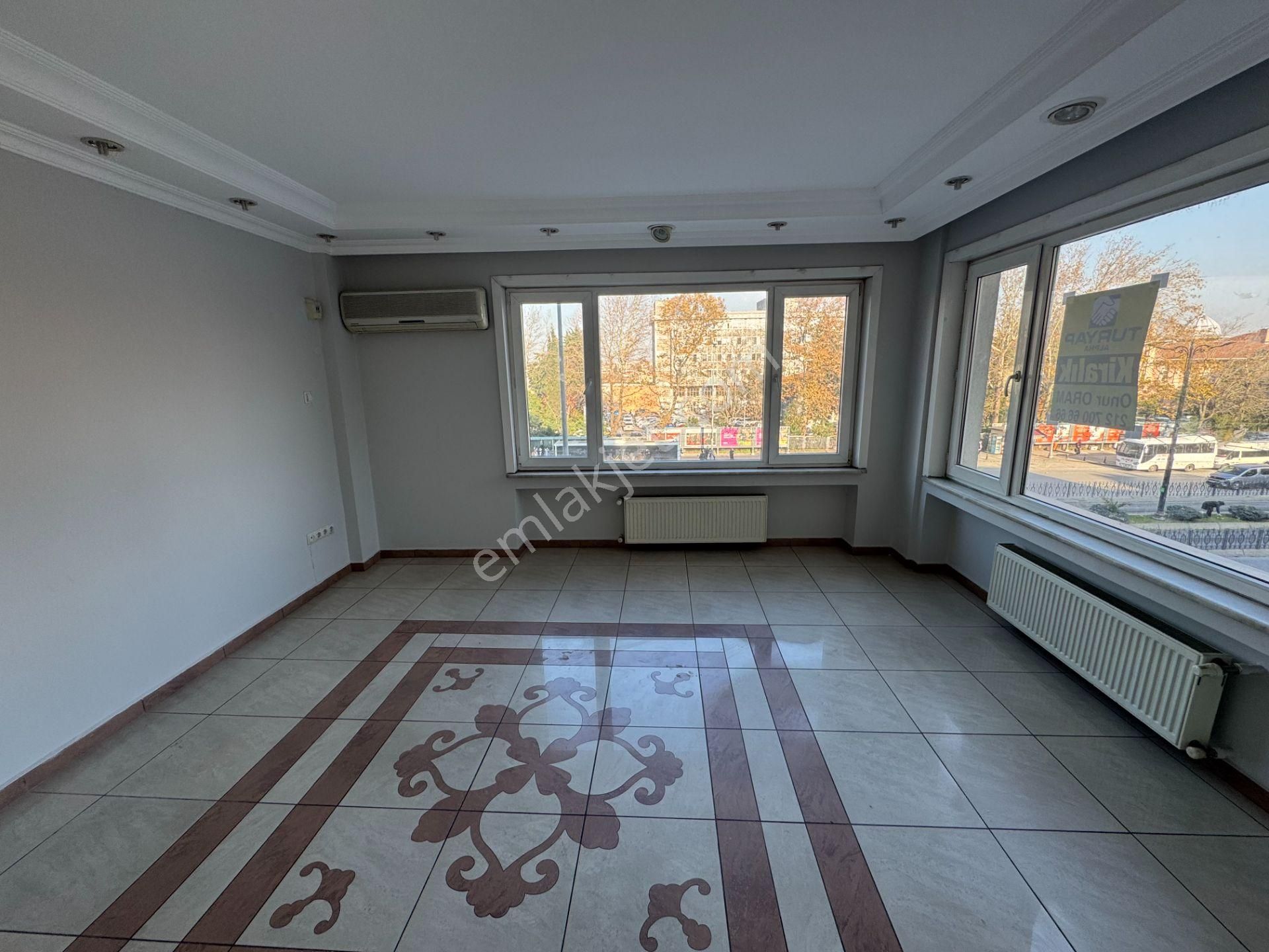Turyap' Tan Çapa Millet Caddesinde Asansörlü Binada Çok Geniş 3+1 Kiralık Ofis - Görsel 23