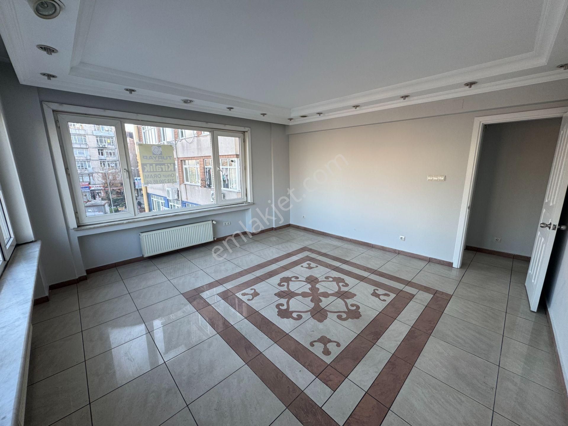 Turyap' Tan Çapa Millet Caddesinde Asansörlü Binada Çok Geniş 3+1 Kiralık Ofis - Görsel 25