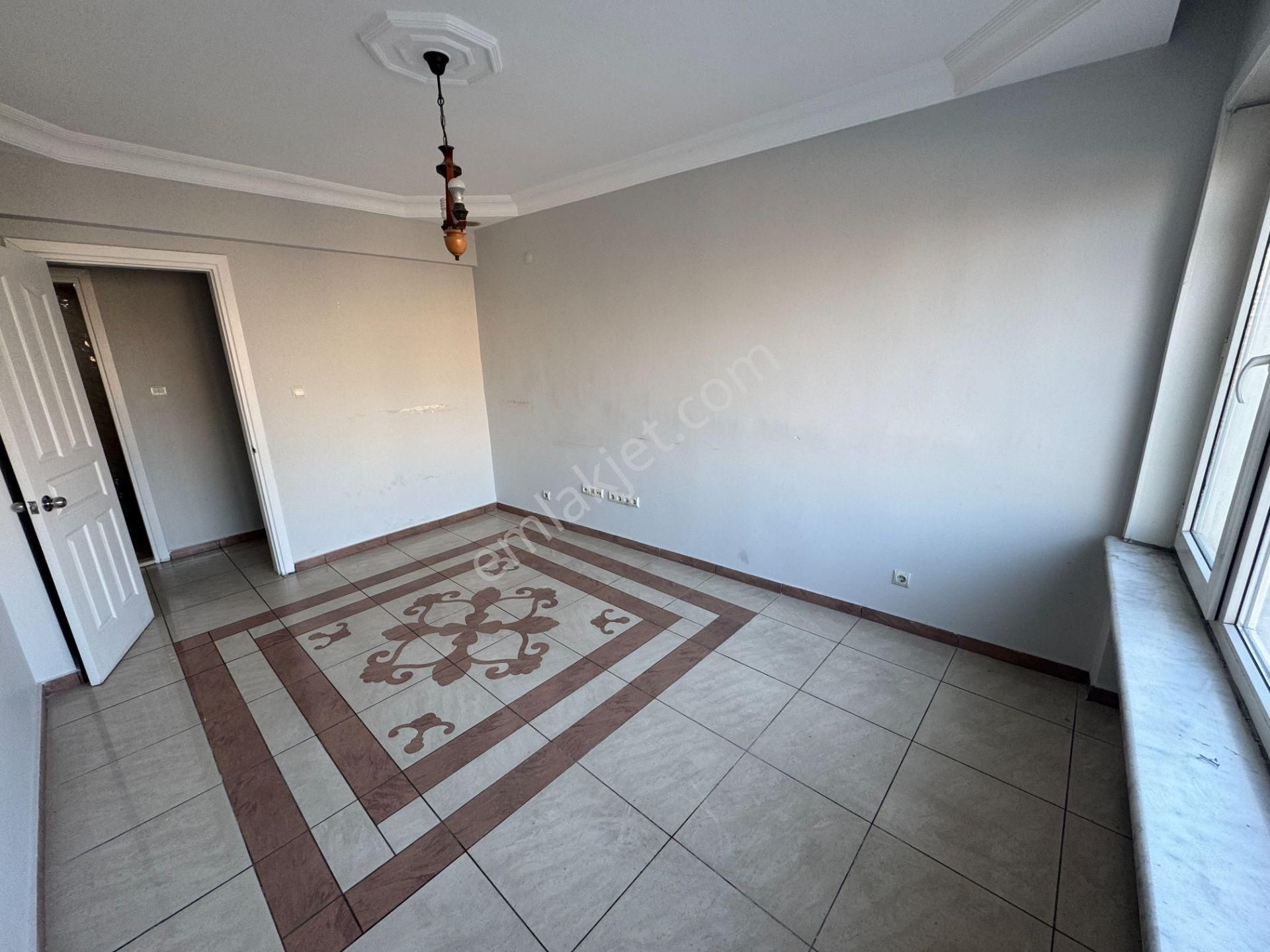 Turyap' Tan Çapa Millet Caddesinde Asansörlü Binada Çok Geniş 3+1 Kiralık Ofis - Görsel 29