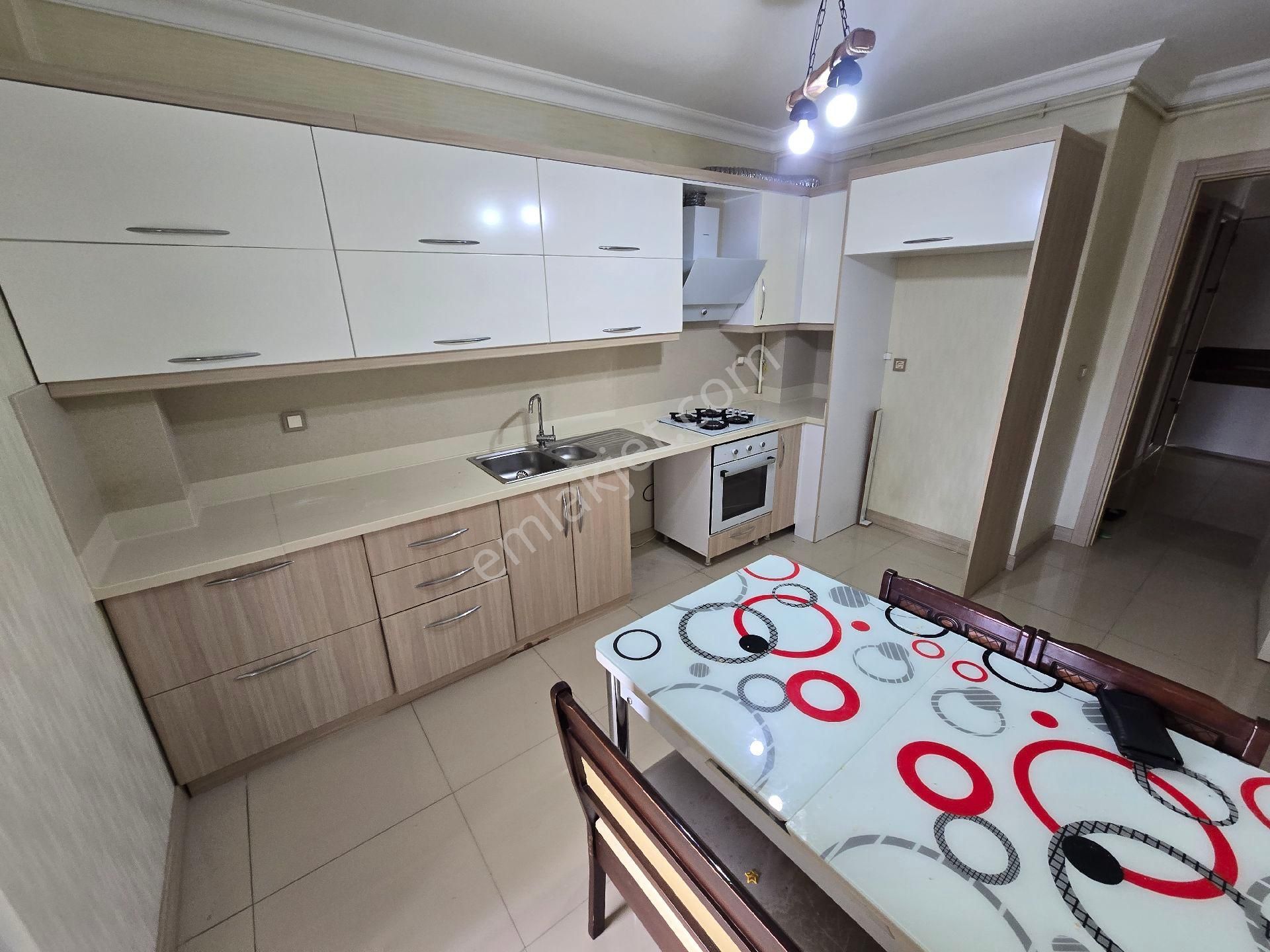 5a Gayrimenkulden Temiz Çift Banyolu Site İçersin De 2+1 Kiralık Daire - Görsel 8