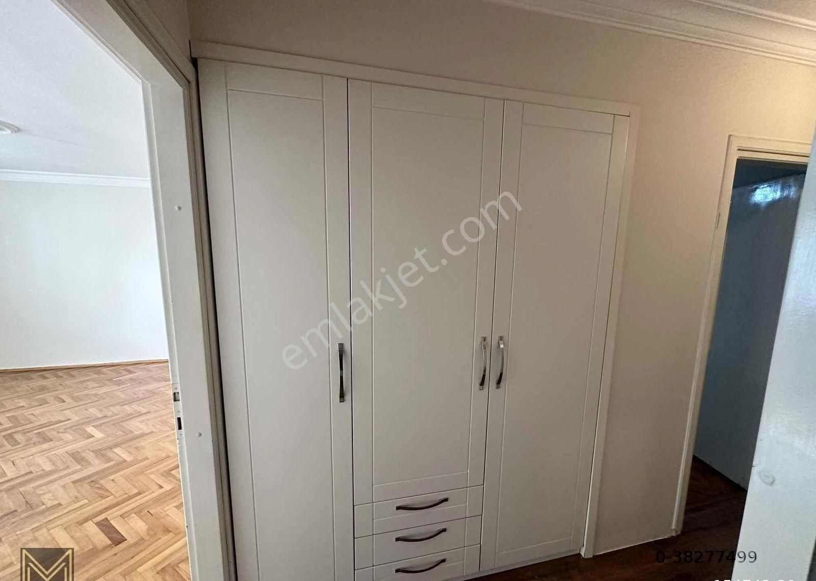 Karşıyaka Yalı Mahallesinde 2+1 Doğalgazlı Ara Kat Daire - Görsel 11