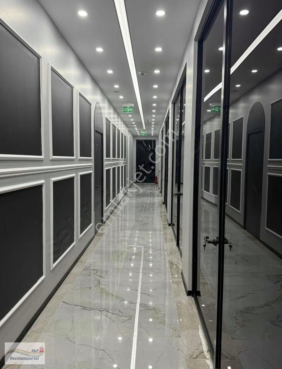 Fulyada Tam Kat 550 M2 Metroya Yakın Özel Kiralık Poliklinik - Görsel 14