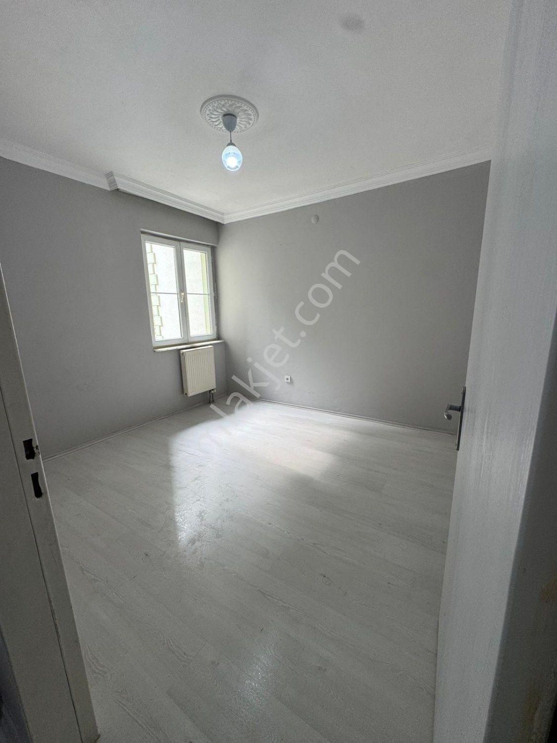 Altınova Altınkent’te Ferah Ve Yenılenmış Satılık 3+1 Daıre - Görsel 12