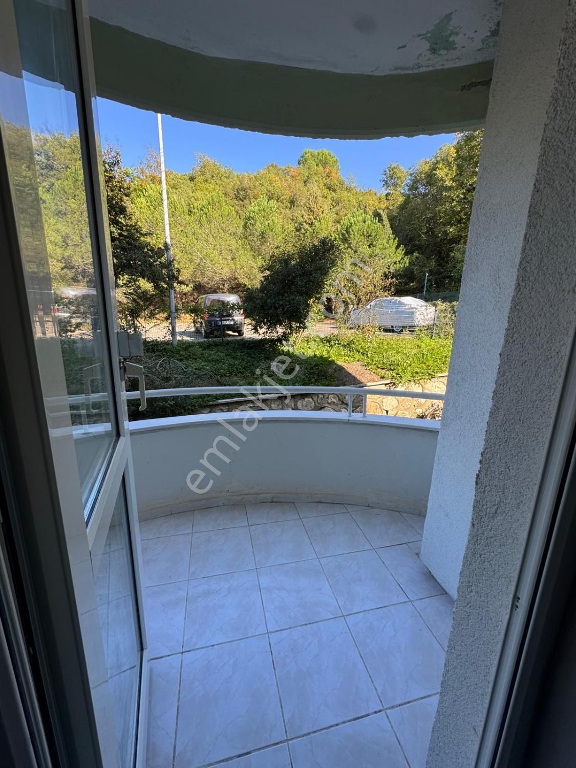 Altınova Altınkent’te Ferah Ve Yenılenmış Satılık 3+1 Daıre - Görsel 24