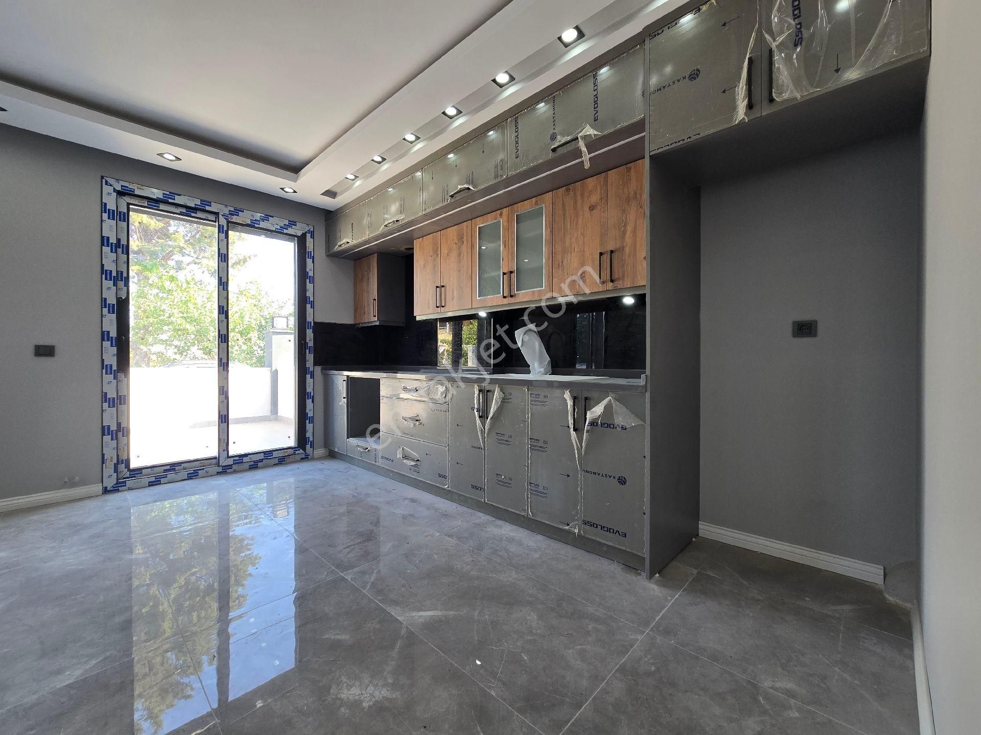 Didim'de Denize Yakın Müstakil Girişli 3+1 Sıfır Villa - Görsel 6