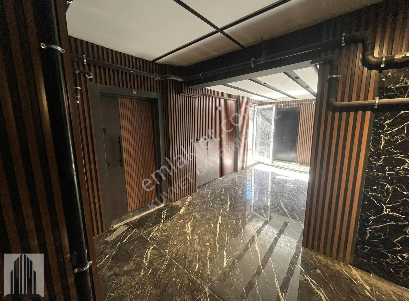 Kuvvet Den Ara Kat Lüx Dizayn Eşyalı Satılık 1+1 Daire.!! - Görsel 20