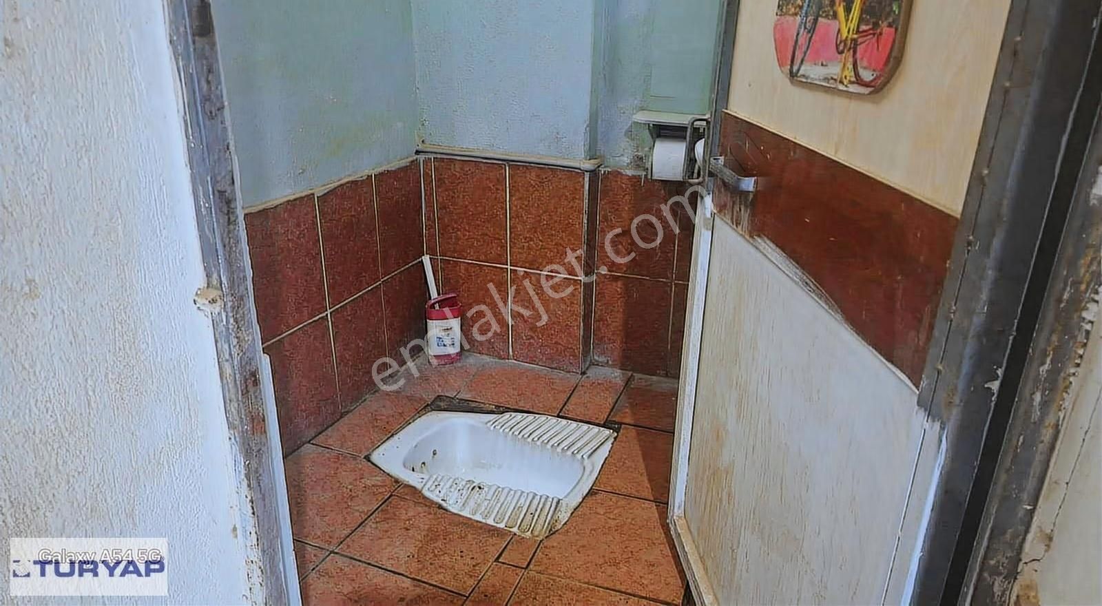 Aşık Veysel Mah. Kiracılı 3 Katlı Satılık Dükkan - Görsel 2