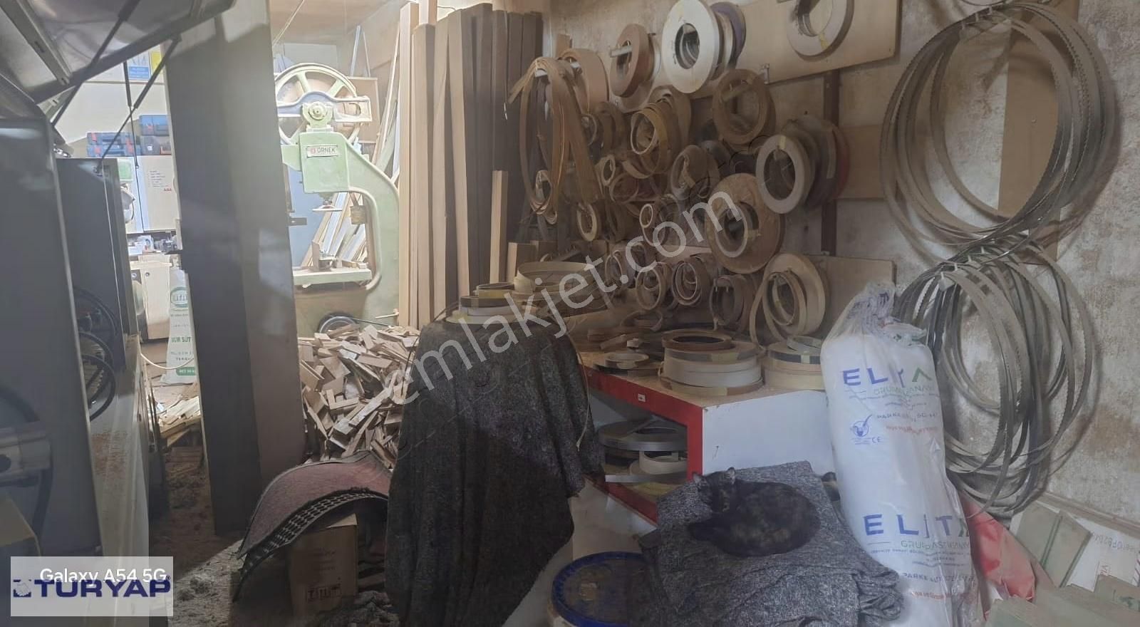 Aşık Veysel Mah. Kiracılı 3 Katlı Satılık Dükkan - Görsel 13