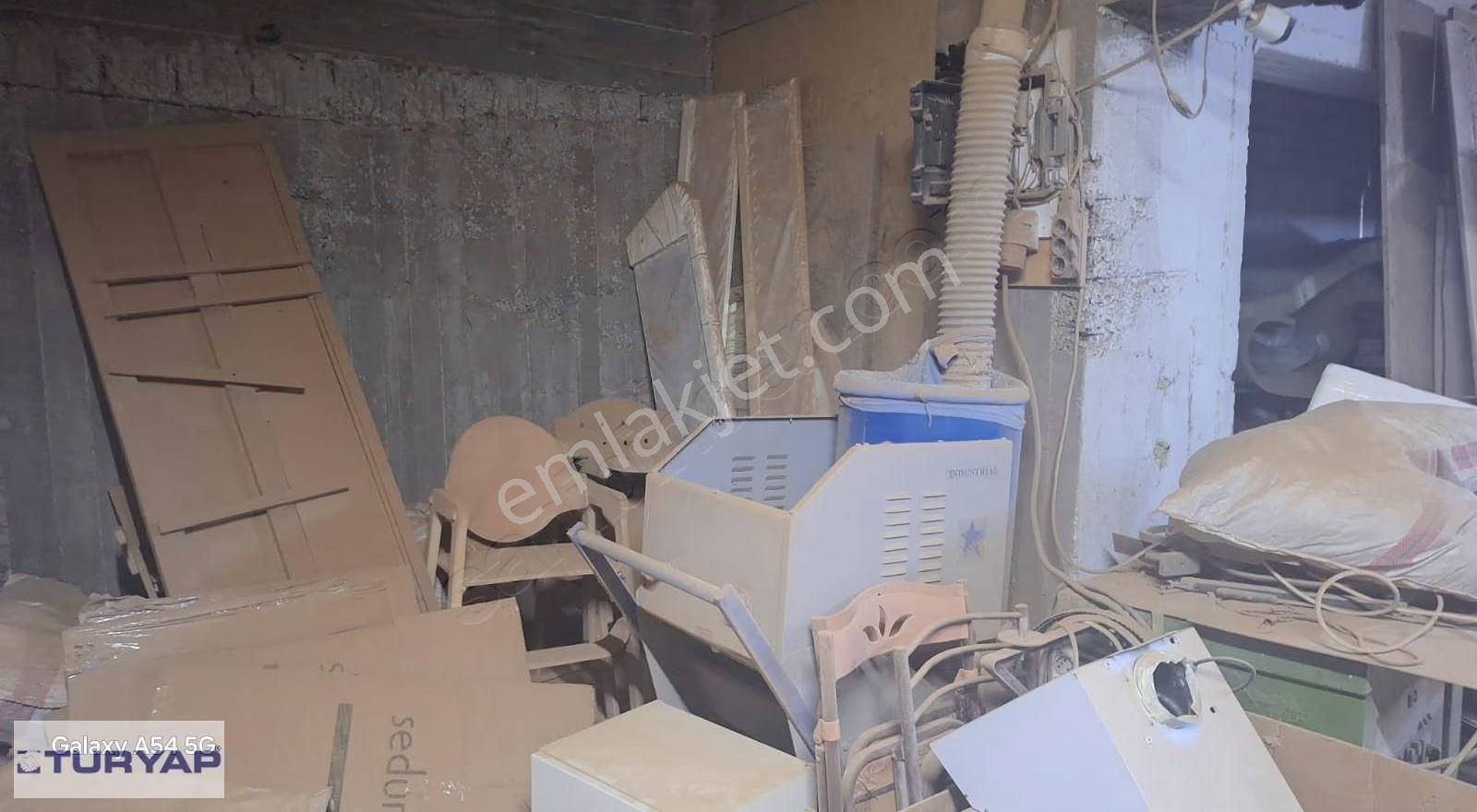 Aşık Veysel Mah. Kiracılı 3 Katlı Satılık Dükkan - Görsel 3