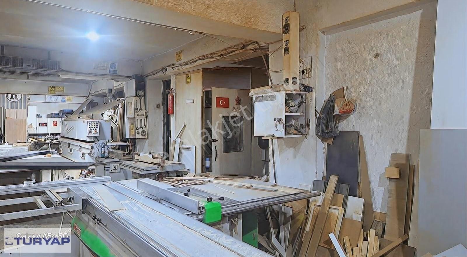 Aşık Veysel Mah. Kiracılı 3 Katlı Satılık Dükkan - Görsel 24